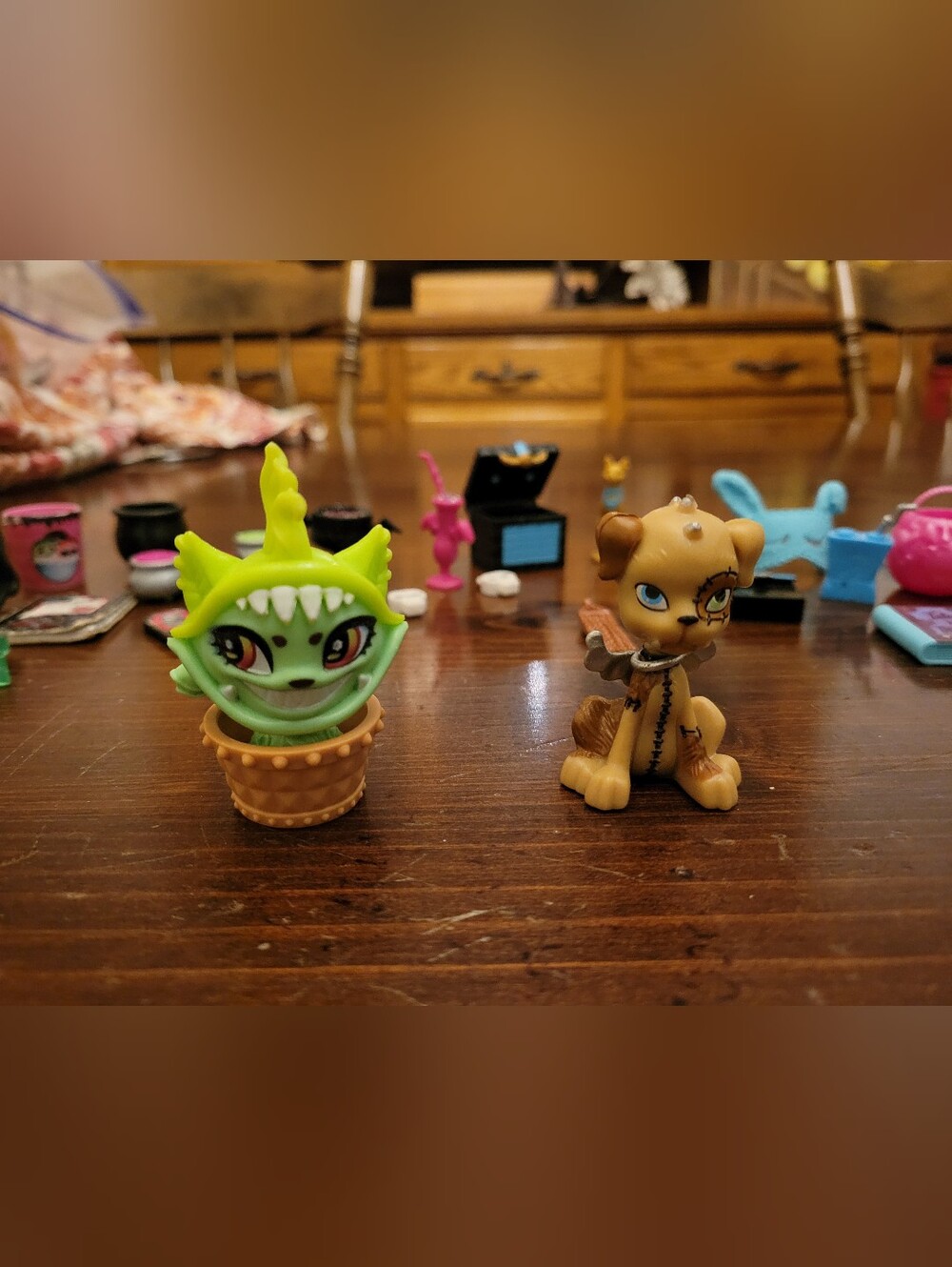 Watzit And Chewlian Monster High Pets, Cleo And Others Accessories!